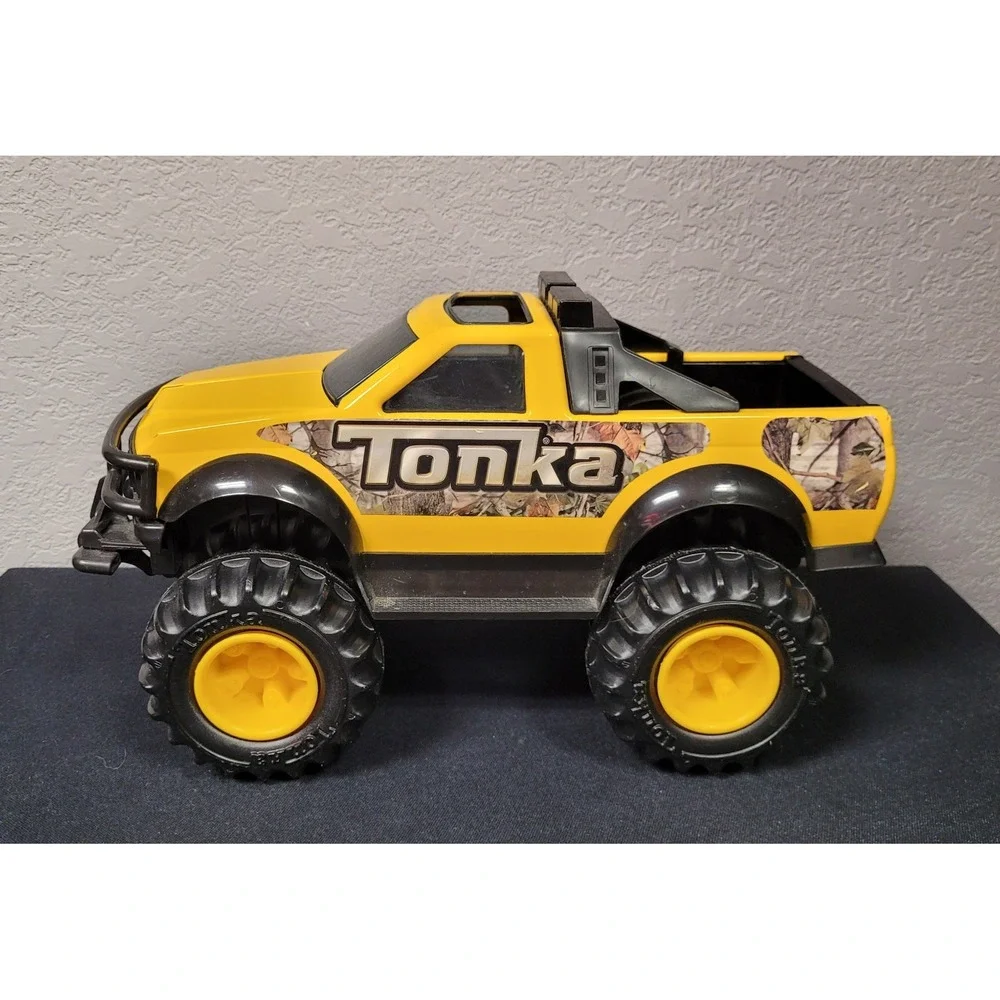 Tonka Steel Classics 4x4 Pickup Truck 2012 Funrise Tonka Hasbro #92013 (no winch